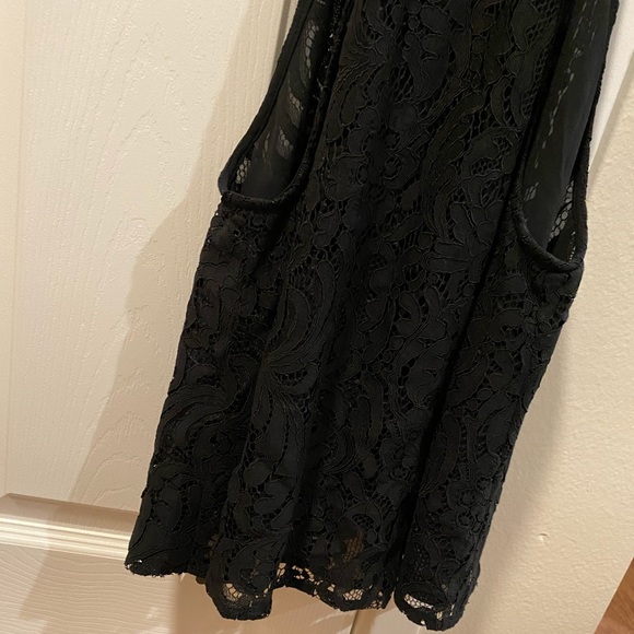 NWT Lace Top - Picture 5 of 6